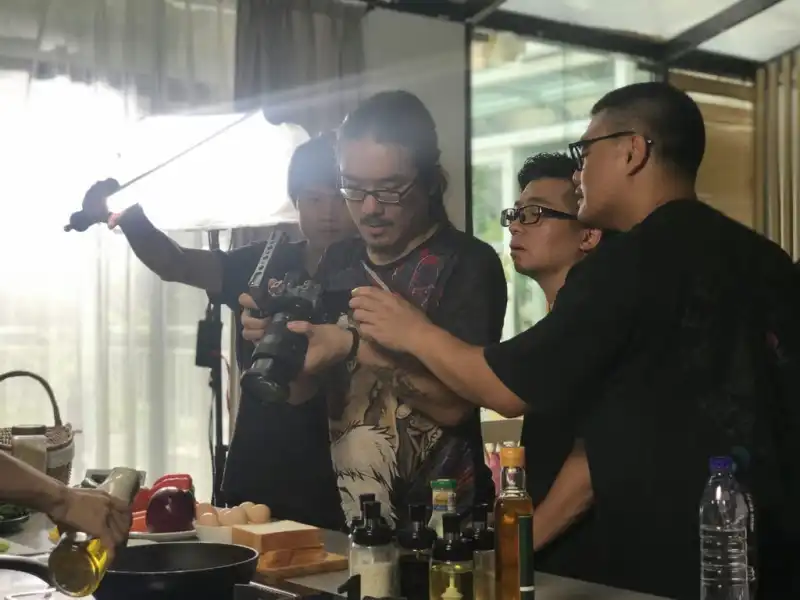 燃小乙品牌广告片杀青！你燃起来了吗？