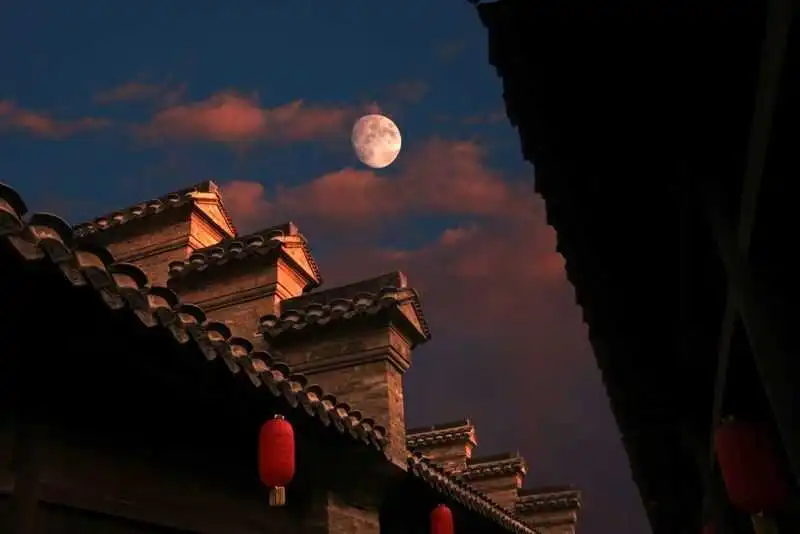 深圳影视公司：拍摄月景的方法技巧
